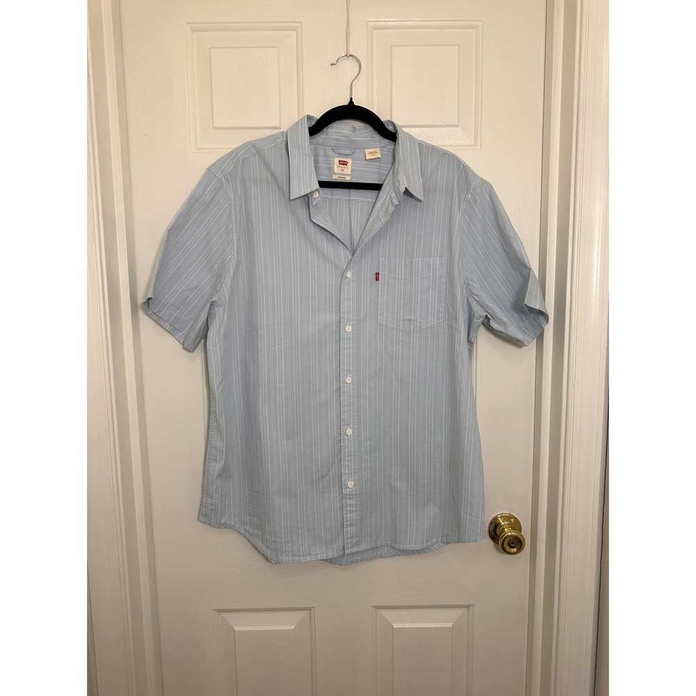 Levis Mens XL Light Blue White Pinstripe Short Sleeve Button Down Shirt Standard